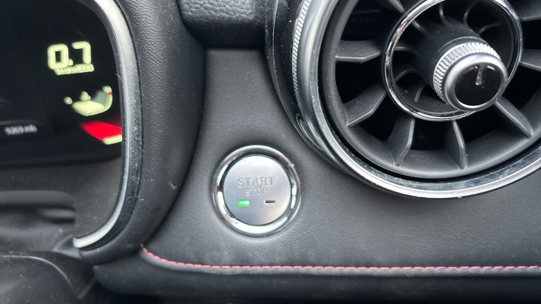 MG Hs 1.5 T-GDI Exclusive 5dr Petrol Hatchback